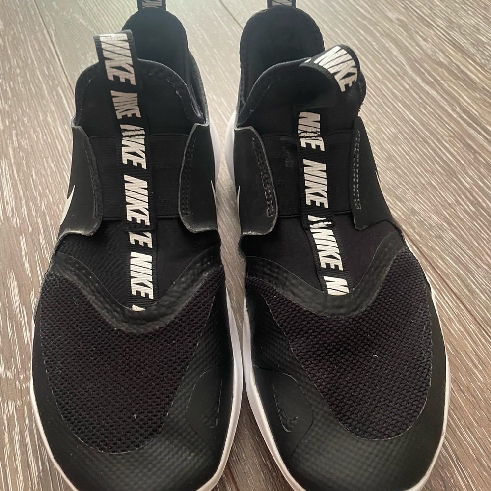 Men’s Nike shoes